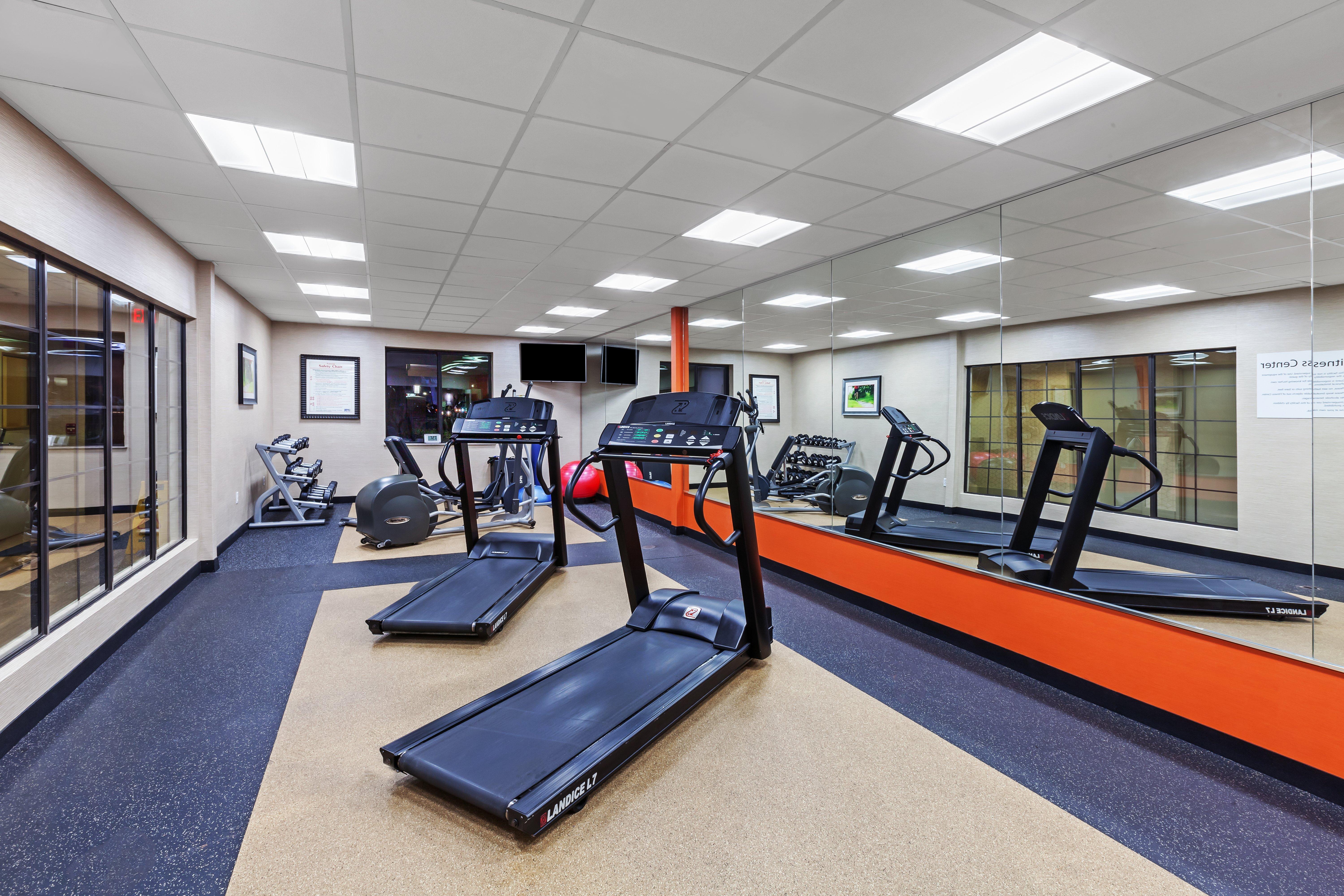 Holiday Inn Express & Suites Houston East By Ihg Esterno foto