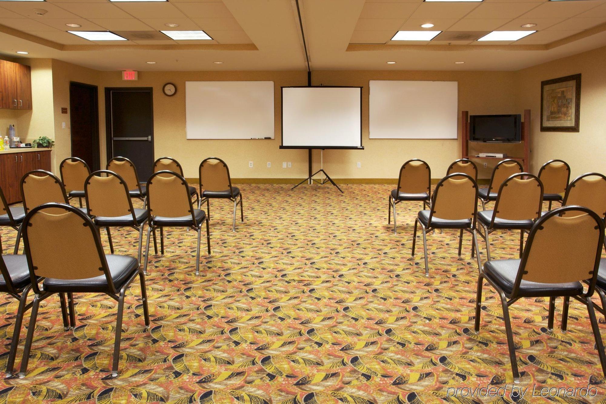 Holiday Inn Express & Suites Houston East By Ihg Servizi foto